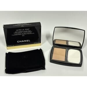 Chanel Ultra Le Teint All Day Comfort Flawless Finish Compact Foundation B30